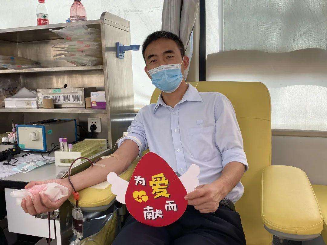 霸道总裁文小黄书，霸道总裁小黄文